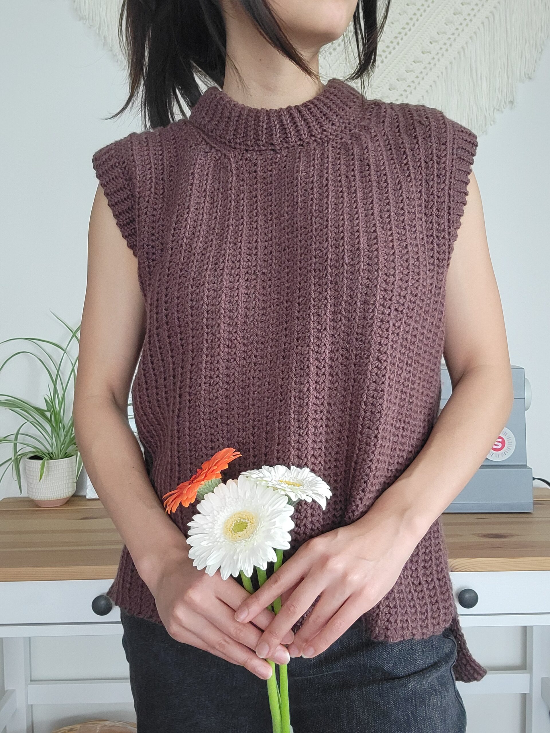 Ribbed Sweater Vest Full Length (M) - Image 6